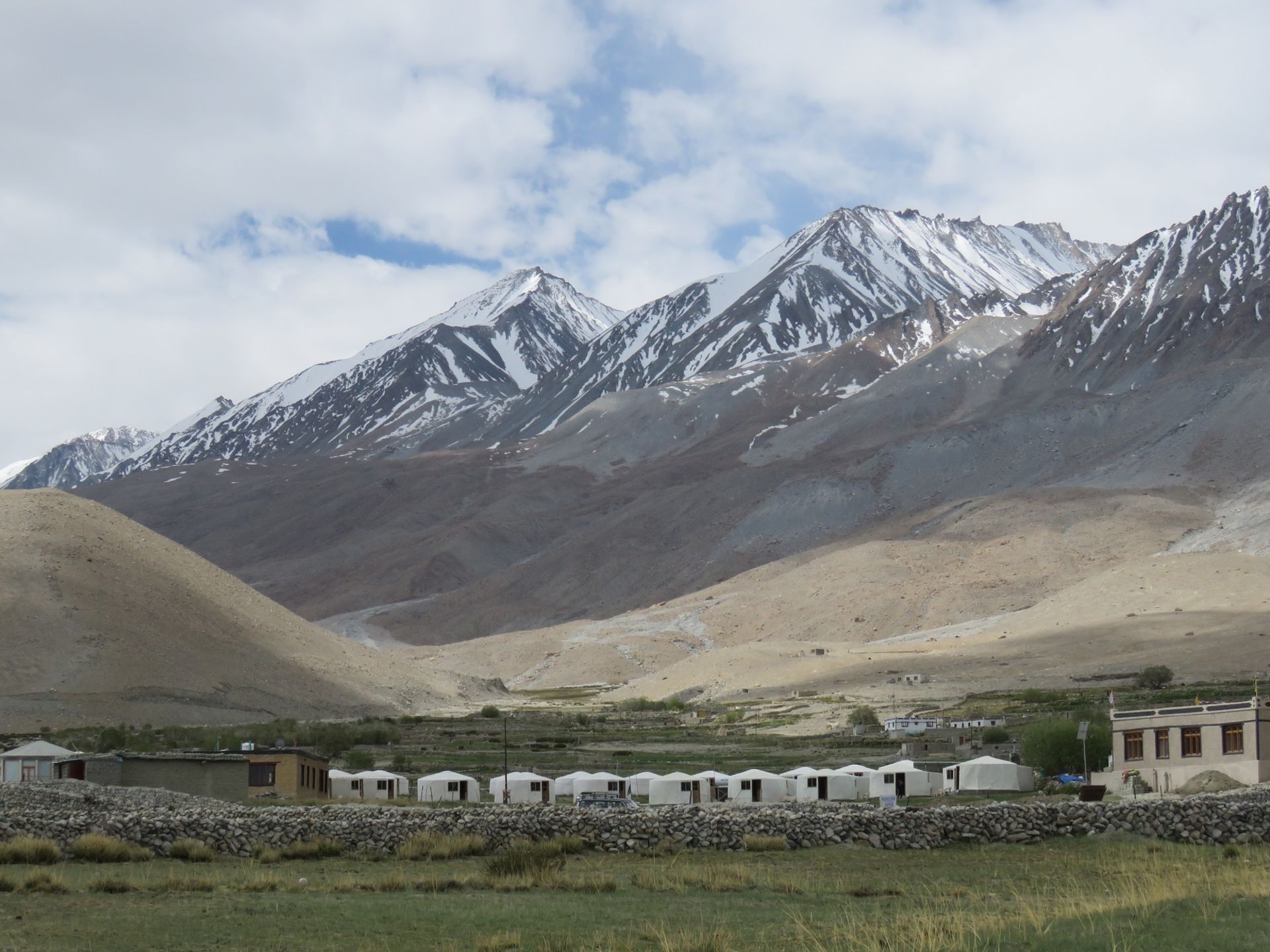 landvagen-till-ladakh_taltlager_pangongsjon